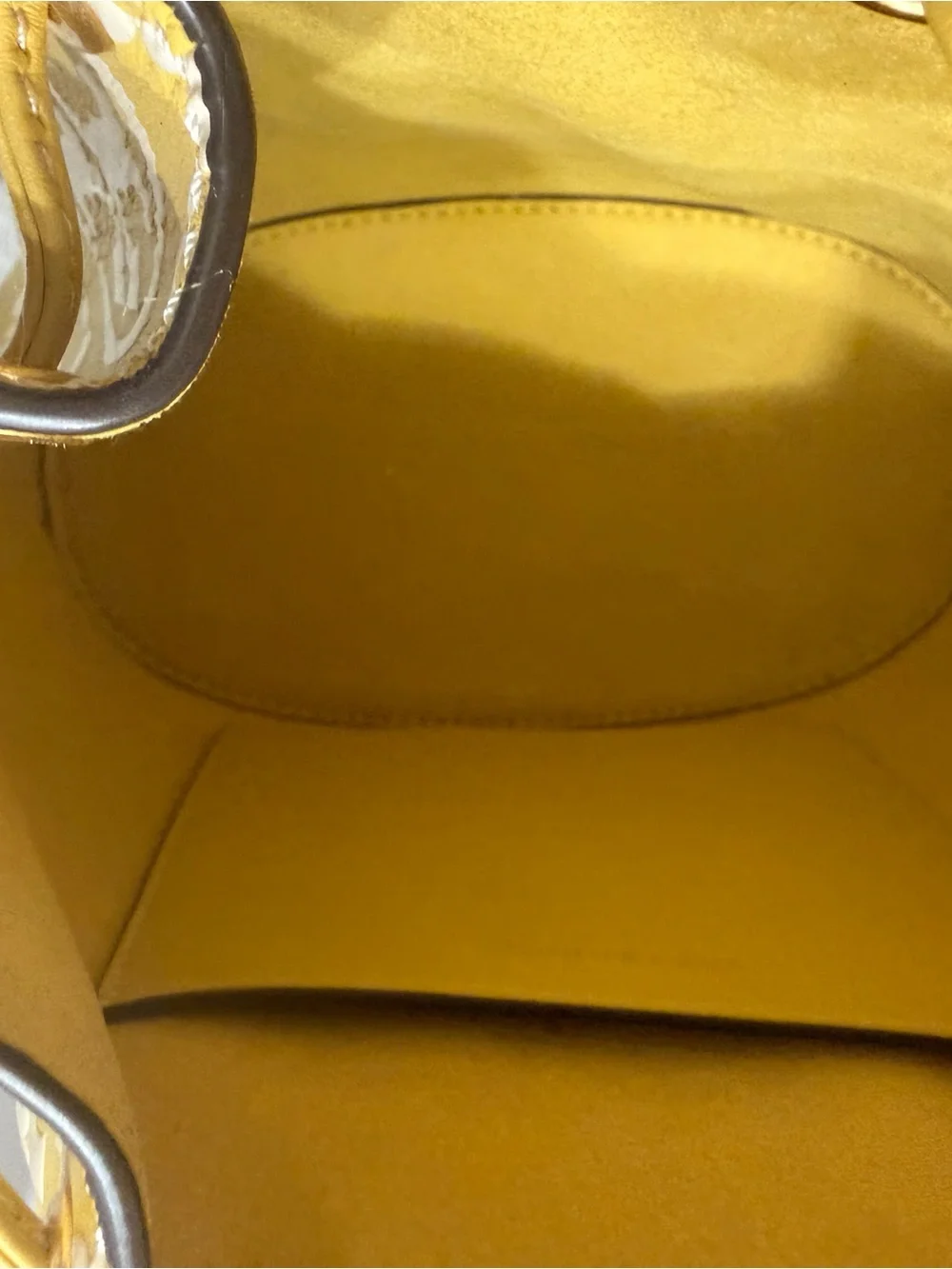 Tory Burch Yellow Logo Drawstring Bucket Shoulder Bag/crossbody bag